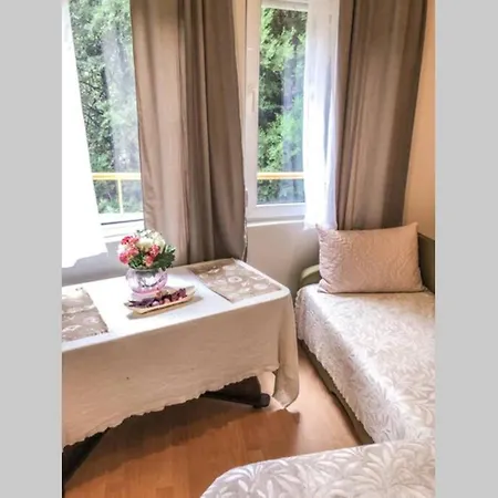 Relaxing & Comfy Apartment, Near Beach Apartment *